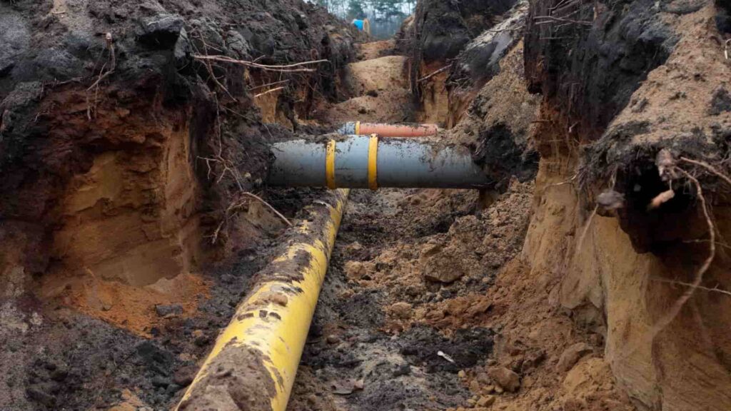 How Long Does PVC Pipe Last? Pipes And Plumbing Lifespan DwellHack